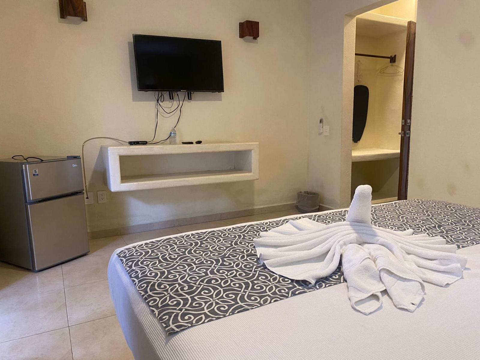 Hotel Aldea Sol Zihuatanejo Exterior foto
