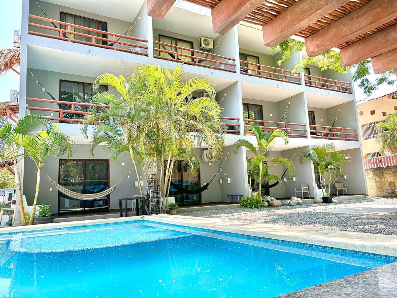 Hotel Aldea Sol Zihuatanejo Exterior foto